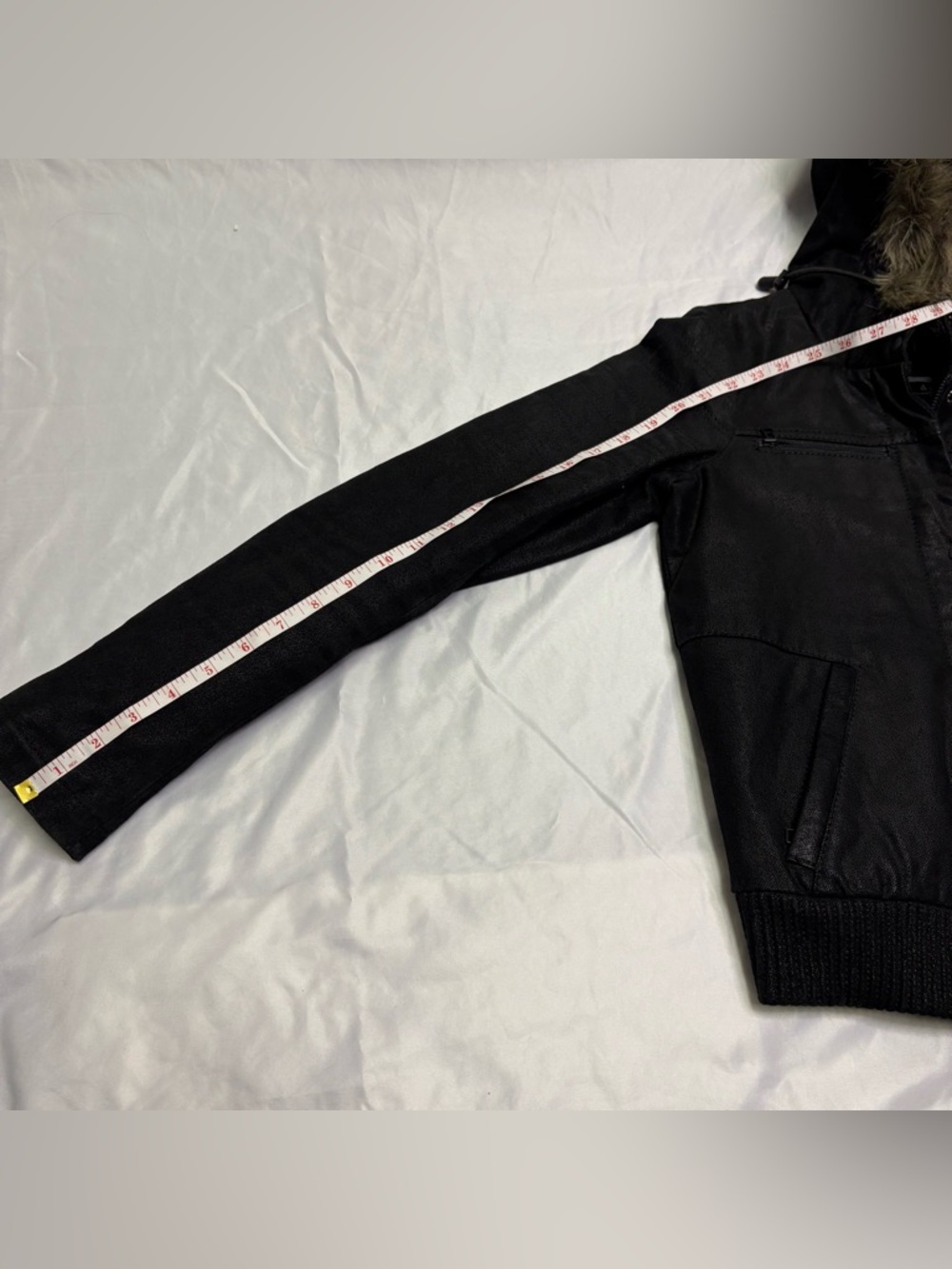 Danier Black Leather Bomber Jacket w/ Faux Fur Hood Y2K Cropped XS 3XS - Picture 8 of 13